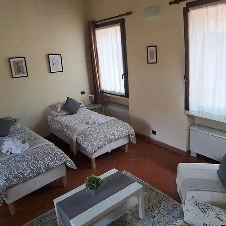 Monolocale Deluxe Aurora 4*